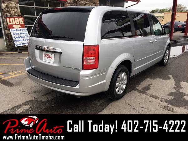 2010 Chrysler Town & Country LX for sale in Omaha, NE – photo 7