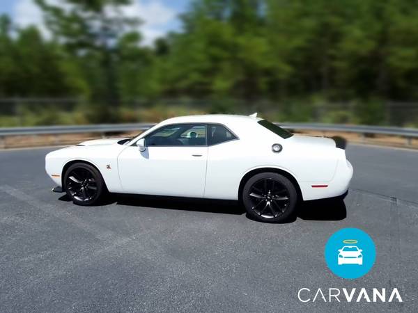 2019 Dodge Challenger R/T Scat Pack Coupe 2D coupe White - FINANCE -... for sale in Austin, TX – photo 5