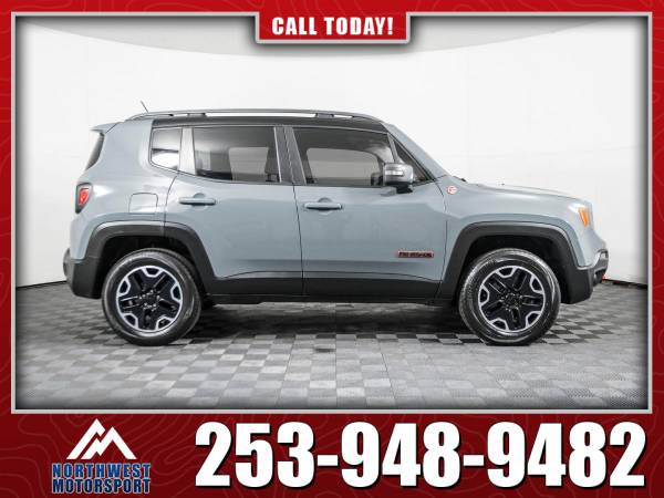 2015 Jeep Renegade Trailhawk 4x4 - - by dealer for sale in PUYALLUP, WA – photo 4
