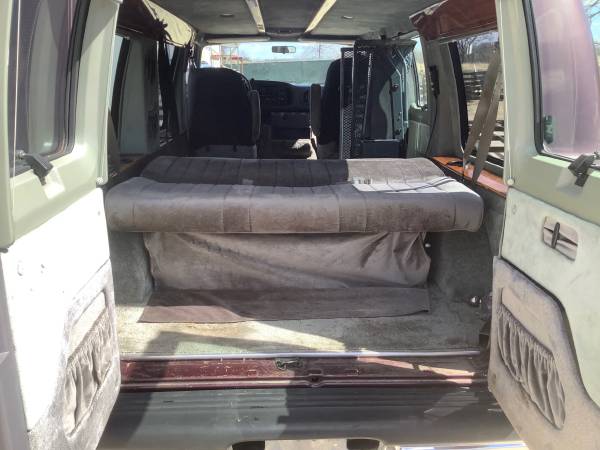 2000 Dodge van with a side door Hydraulic lift - - by for sale in Sun Prairie, WI – photo 7