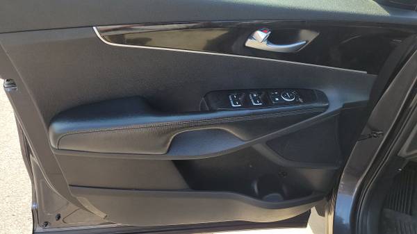 2016 Kia Sorento EX AWD hatchback Platinum Graphite for sale in Pleasant Hill, IA – photo 12