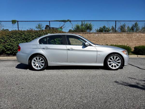2006 BMW 3 series 330xi fully loaded AWD priced to sell we finance! for sale in Lawnside, DE – photo 2