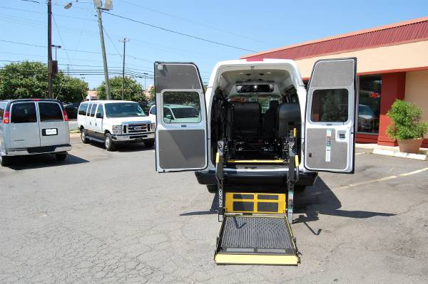 HANDICAP ACCESSIBLE WHEELCHAIR LIFT EQUIPPED VAN.....UNIT# 2256FT for sale in Charlotte, NC – photo 7