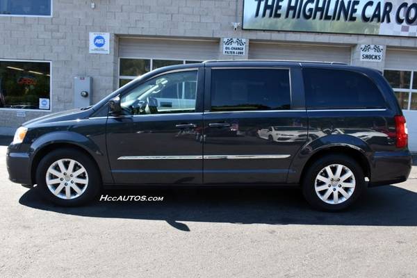 2014 Chrysler Town & Country 4dr Wgn Touring Minivan, Passenger for sale in Waterbury, NY – photo 7