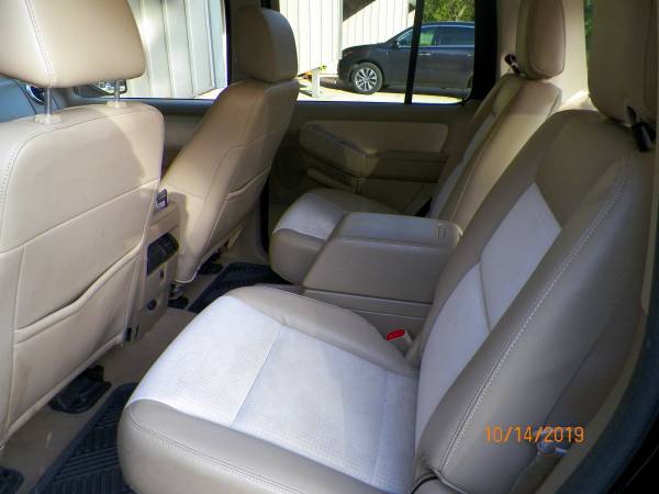 2007 Mercury Mountaineer Premier for sale in Lake Mills, WI – photo 8