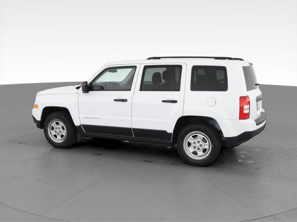 2015 Jeep Patriot Sport SUV 4D suv White - FINANCE ONLINE - cars &... for sale in milwaukee, WI – photo 6