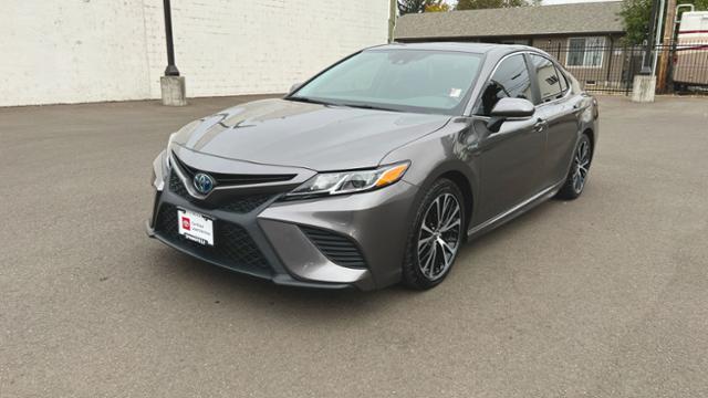 2019 Toyota Camry Hybrid SE for sale in Springfield, OR
