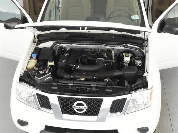 2015 Nissan Frontier King Cab SV Pickup 2D 6 ft pickup WHITE - FINANCE for sale in Memphis, TN – photo 4