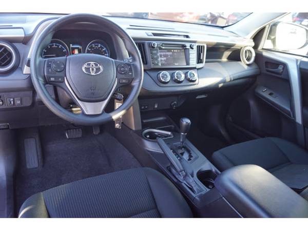 2018 Toyota RAV4 LE - Finance Here! Low Rates Available! for sale in Hurst, TX – photo 8