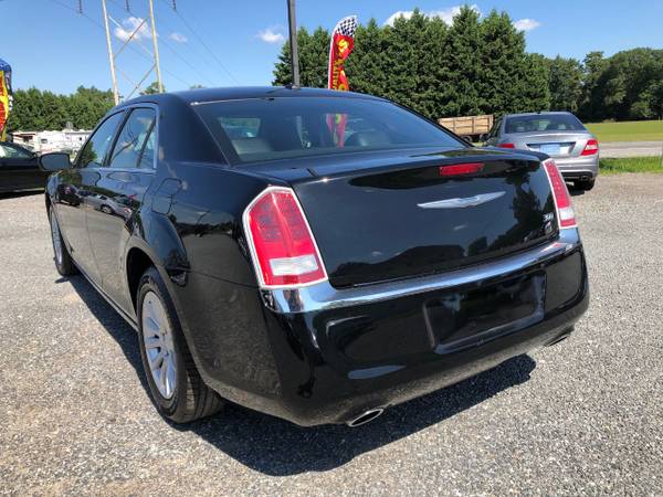 *2013 Chrysler 300- V6* Clean Carfax, Heated Leather, All Power, Books for sale in Dover, DE 19901, MD – photo 3