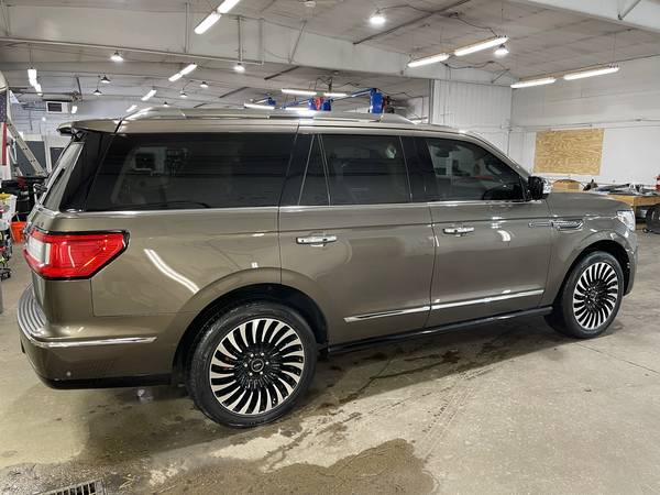 2018 Lincoln Navigator Black Label 4x4 4Dr SUV ONLY 83K Miles! for sale in Sioux Falls, SD – photo 2