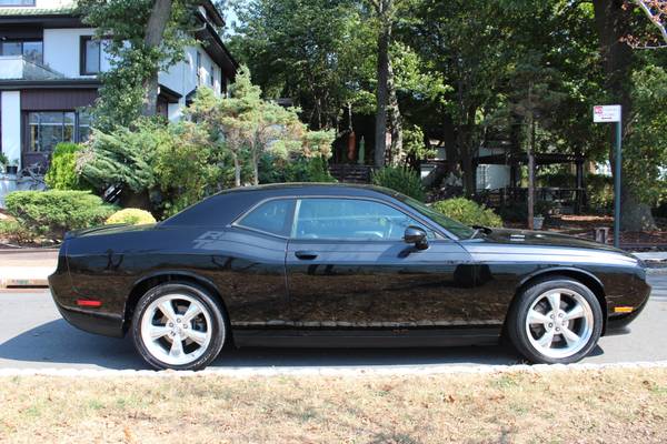 2011 Dodge Challenger 2dr Cpe R/T Classic for sale in Great Neck, NY – photo 9