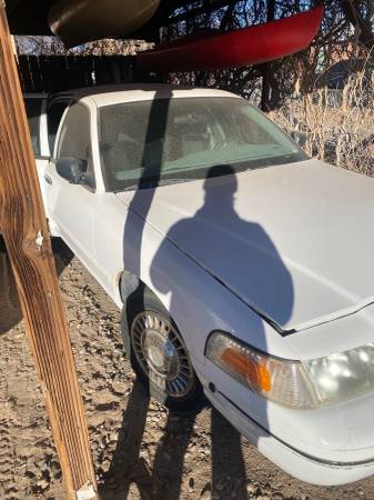 2002 Ford Crown Vic 2000 OBO for sale in Albuquerque, NM – photo 4