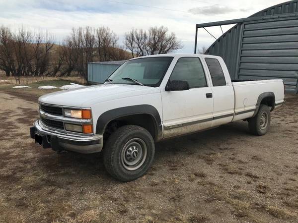 1997 Chevrolet K2500 extended cab, long box, 4x4, 6.5 turbo diesel -... for sale in Lewistown, MT – photo 2