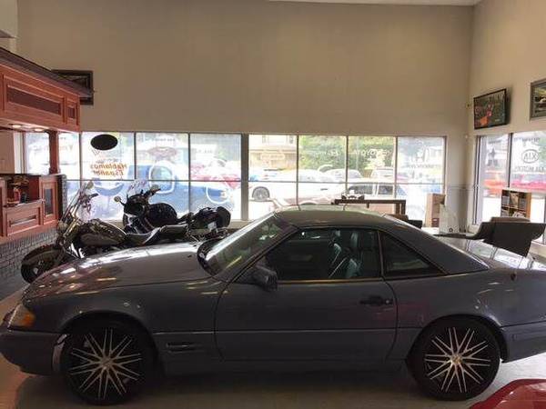1997 Mercedes SL Class 320, 2 Top Roadster for sale in Des Moines, IA – photo 4