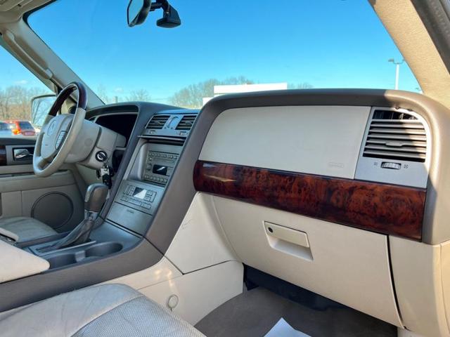 2004 Lincoln Navigator Luxury for sale in Other, MI – photo 23