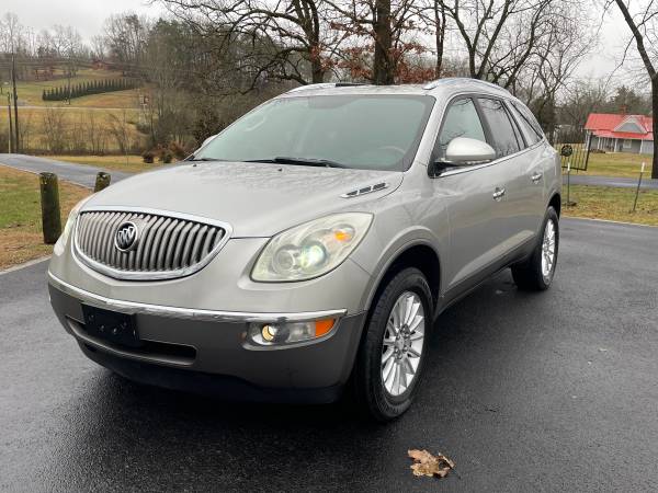 2008 Buick Enclave CXL low miles for sale in Sevierville, TN