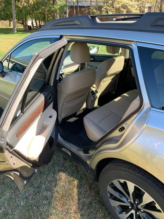2017 Subaru Outback Limited for sale in Shawano, WI – photo 8