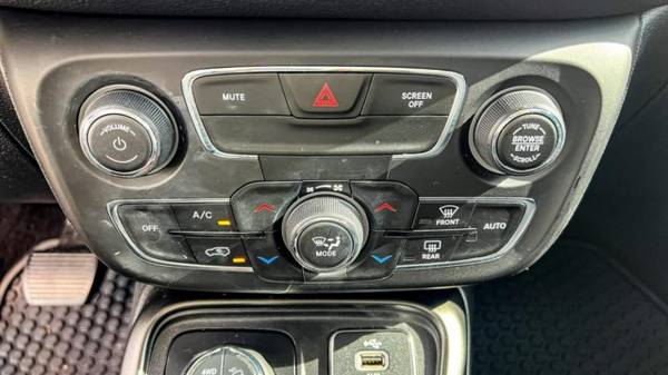 2018 Jeep Compass Trailhawk 4X4, BLUETOOTH, BACKUP CAMERA, PANORAMIC for sale in Norfolk, VA – photo 24