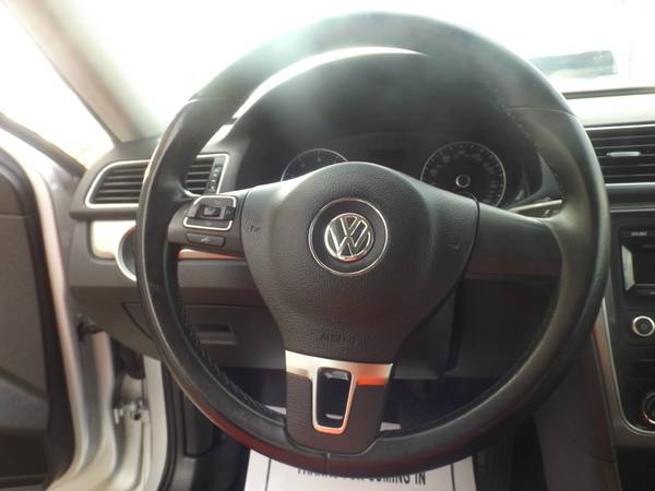 2014 Volkswagen Passat 4dr Sdn 1.8T Auto Wolfsburg Ed PZEV with Light for sale in Fort Myers, FL – photo 11