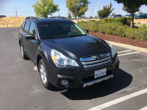 2013 Subaru Outback 2.5i Limited for sale in Sun Valley, NV – photo 3