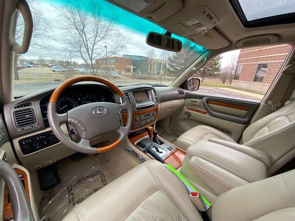 2005 Lexus LX 470: LOW MILES 4x4 Night Vision 3rd Row Seat for sale in Madison, WI – photo 11