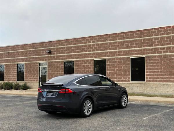 2017 Tesla Model X 75D: ONE Owner ** AWD ** AUTO PILOT ** AMAZING... for sale in Madison, WI – photo 6