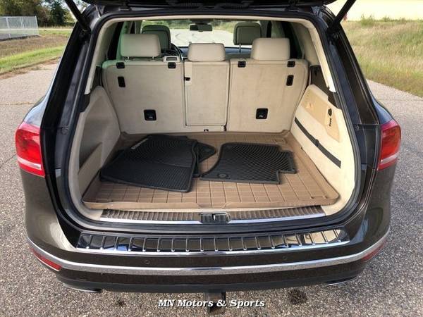 2015 Volkswagen TOUAREG V6 - - by dealer - vehicle for sale in Saint Augusta, MN – photo 15