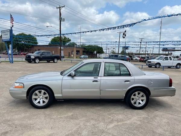 2005 Mercury Grand Marquis 4dr Sdn LS Premium - - by for sale in Waco, TX – photo 4