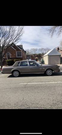 1985 LINCOLN TOWN CAR for sale in Brooklyn, NY – photo 5