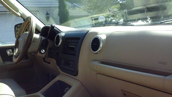 2003 Ford Expedition Eddie Bauer edition for sale in Chester, MD – photo 12