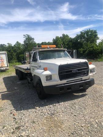 Flatbed Rollback Tow Truck for sale in Georgetown, KY – photo 2