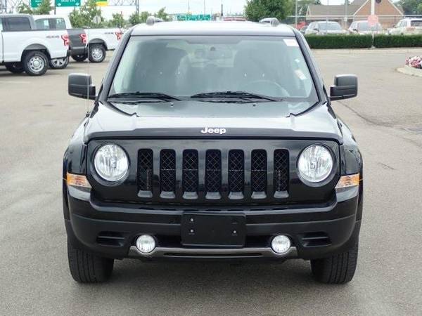 2016 Jeep Patriot SUV Latitude (Black Clearcoat) GUARANTEED APPROVAL for sale in Sterling Heights, MI – photo 3
