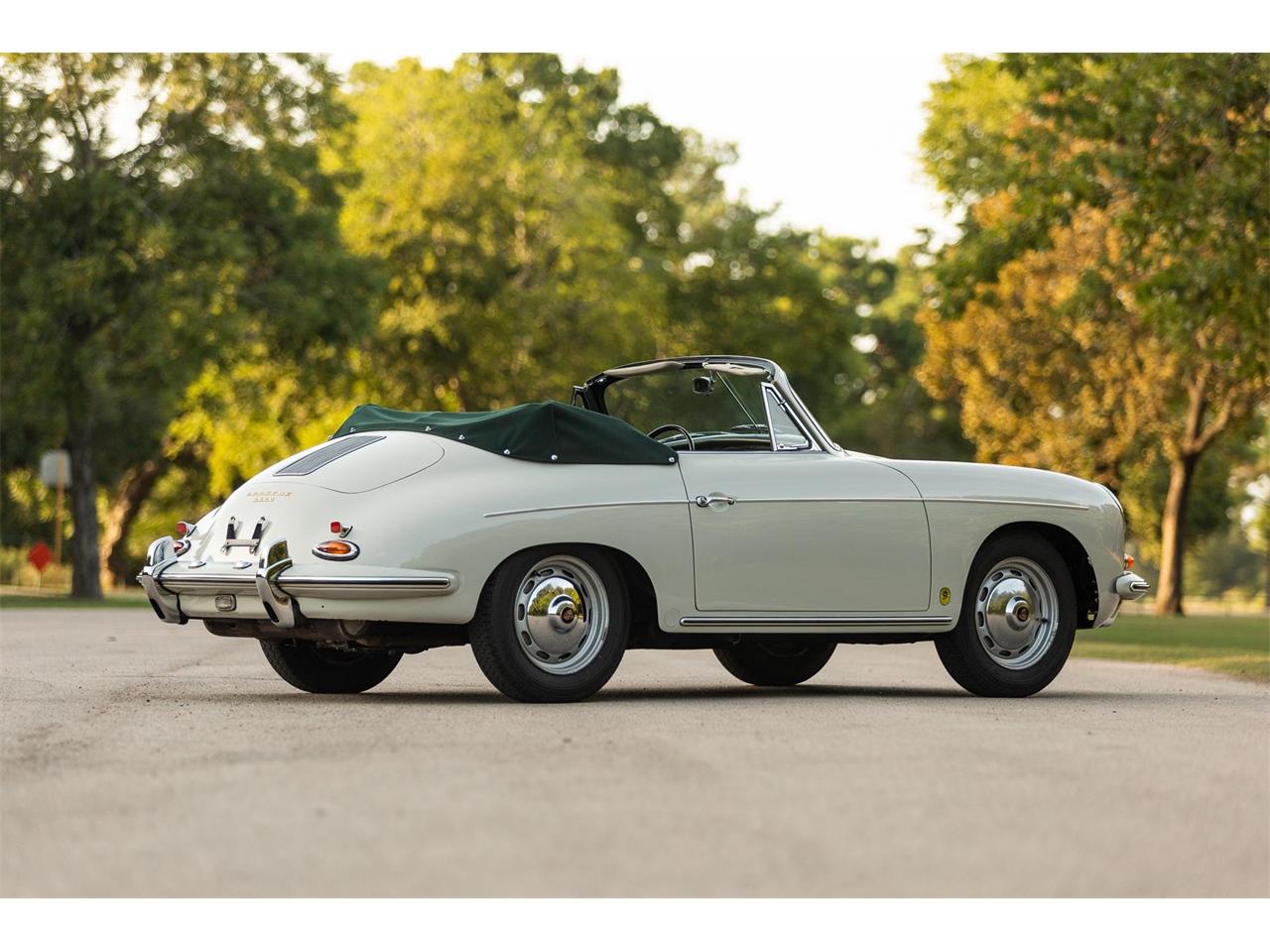 For Sale at Auction: 1961 Porsche 356B for sale in Houston, TX – photo 6