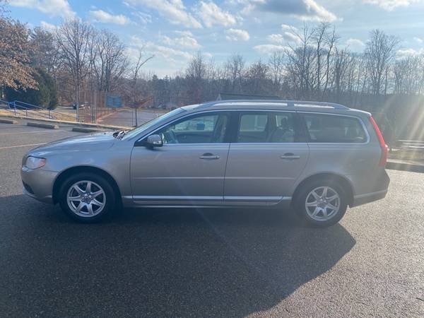 2010 Volvo V70 3 2 - - by dealer - vehicle automotive for sale in West Boylston, MA – photo 3