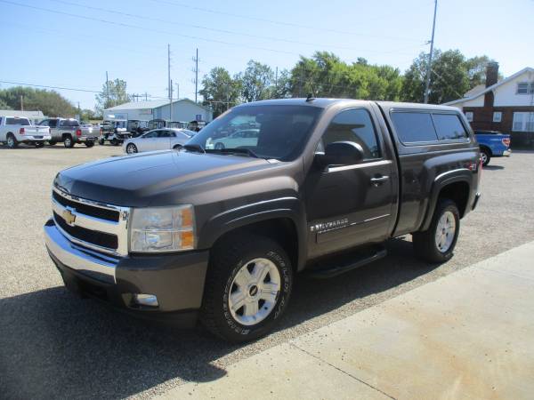 2008 Chevy Silverado Reg Cab Z71 4X4 Short Bed One Owner for sale in Girard, IL – photo 3