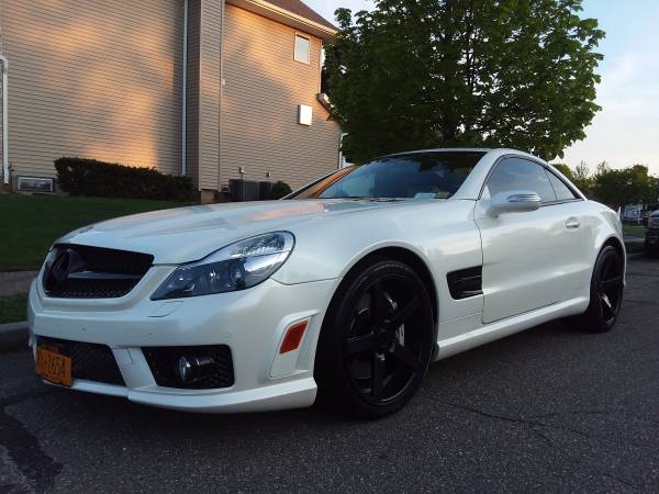 BEAUTIFUL WHITE/WHITE 07 MERCEDES BENZ SL550 SL63 UPGRADES 77K MILES for sale in Melville, NY – photo 8