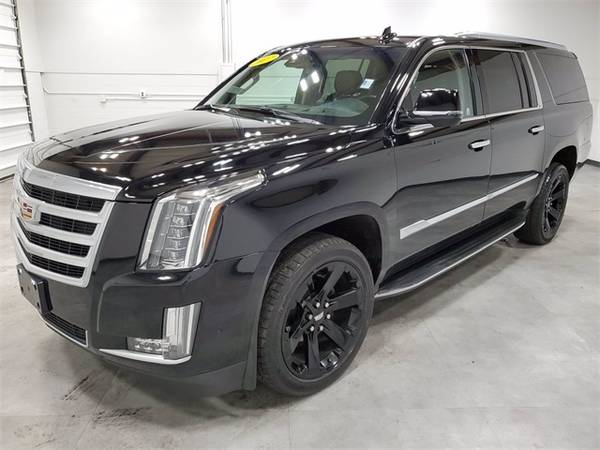 2017 Cadillac Escalade ESV Luxury with - - by dealer for sale in Wapakoneta, OH – photo 3