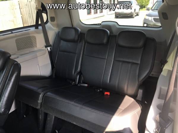 2010 Chrysler Town and Country Touring 4dr Mini Van Call for Steve... for sale in Murphysboro, IL – photo 13