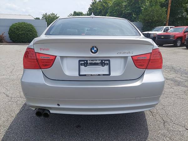 2011 BMW 3 Series 328i xDrive AWD - - by dealer for sale in Greensboro, NC – photo 5