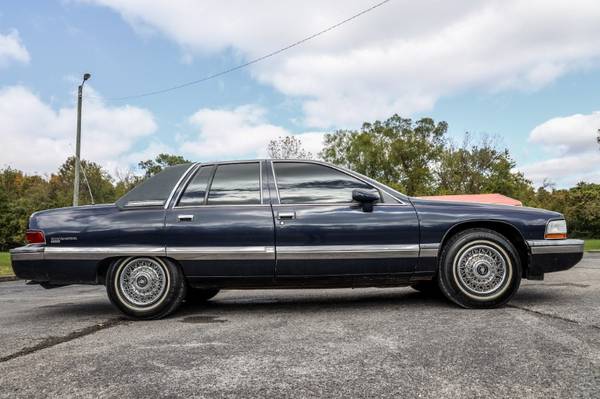 1993 Buick Roadmaster LIMITED - cars & trucks - by dealer - vehicle... for sale in Old Hickory, TN – photo 6