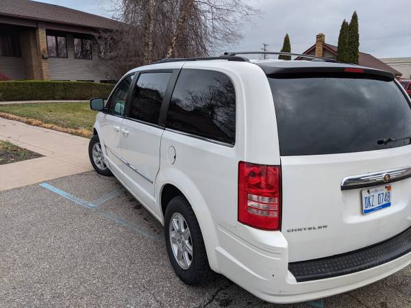 2010 Chrysler Town & Country 4dr Wgn Touring - cars & trucks - by... for sale in Royal Oak, MI – photo 3