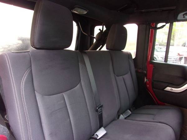 2013 Jeep Wrangler Unlimited Sahara 4WD, 79k Miles, 6-Speed, Very for sale in Franklin, NH – photo 12