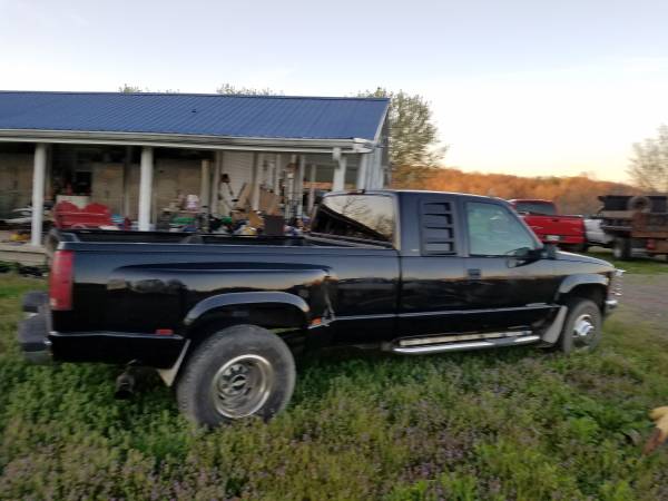 1996 Chevy 1Ton Dually Ext Cab Diesel 6 5 Auto 4X4 LWB - cars & for sale in Westmoreland, TN