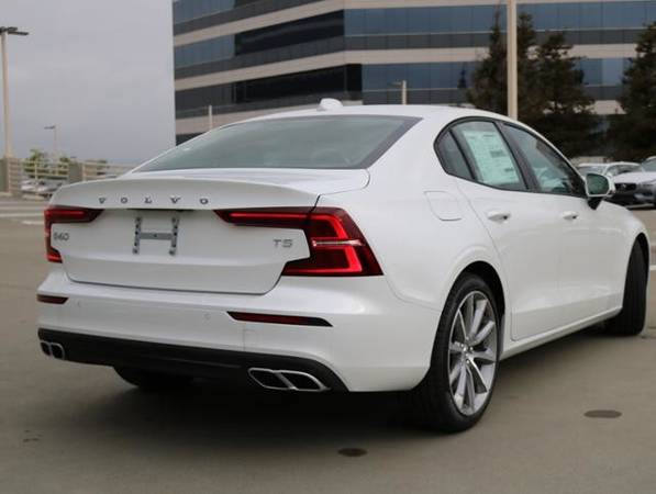 2020 Volvo S60 Momentum - - by dealer - vehicle for sale in Culver City, CA – photo 4