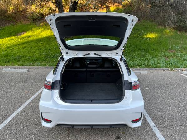 2016 Lexus CT 200h Hybrid Hatchback 34k Miles - White - cars & for sale in Santa Barbara, CA – photo 8