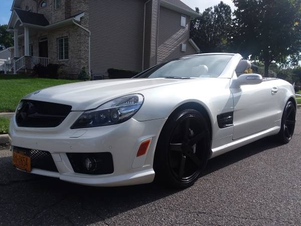 BEAUTIFUL WHITE/WHITE 07 MERCEDES BENZ SL550 SL63 UPGRADES 77K MILES for sale in Melville, NY – photo 5