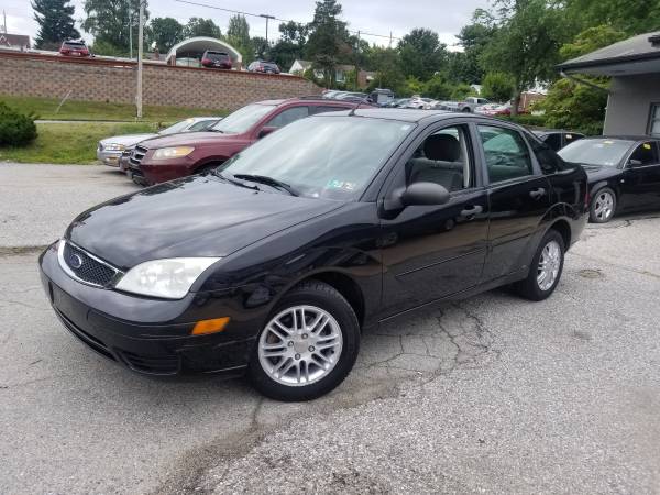 2007 Ford Focus SE ZX4 Sedan for sale in York, PA – photo 3