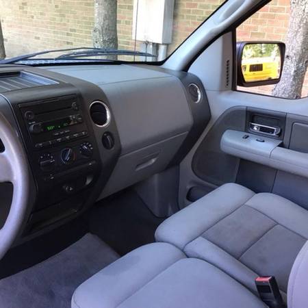 2004 FORD F-150 / F150 XLT for sale in Bay Shore, NY – photo 9