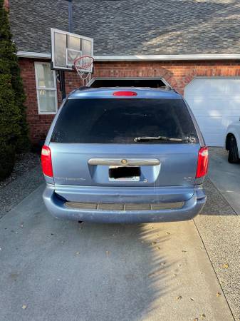2007 Chrysler town country - cars & trucks - by owner - vehicle... for sale in East Wenatchee, WA – photo 7